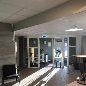Snoozemore Hostel