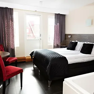 Western Arena Hotel